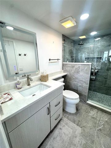 5700 ESCONDIDA BOULEVARD S 403, St Petersburg, FL 33715