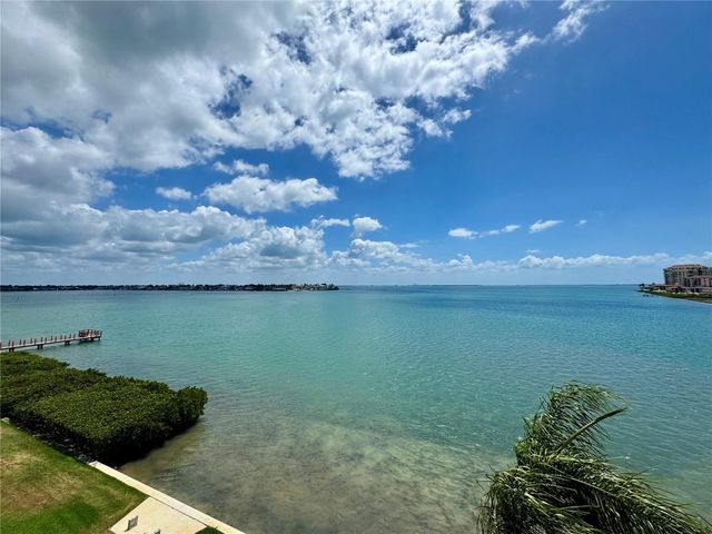 5700 ESCONDIDA BOULEVARD S 403, St Petersburg, FL 33715