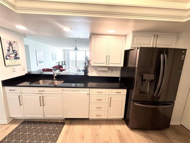 5700 ESCONDIDA BOULEVARD S 403, St Petersburg, FL 33715