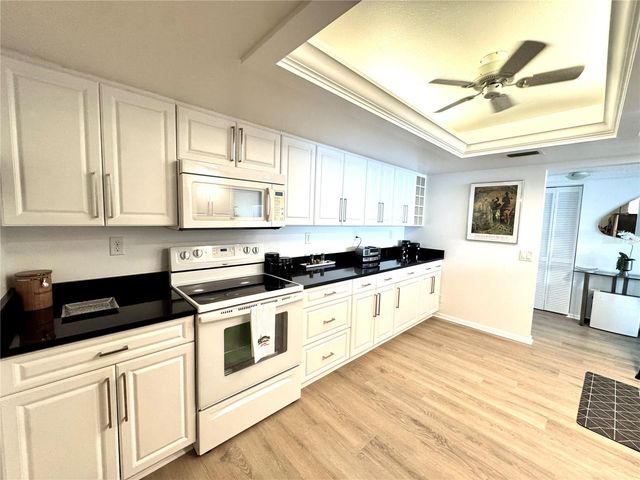 5700 ESCONDIDA BOULEVARD S 403, St Petersburg, FL 33715