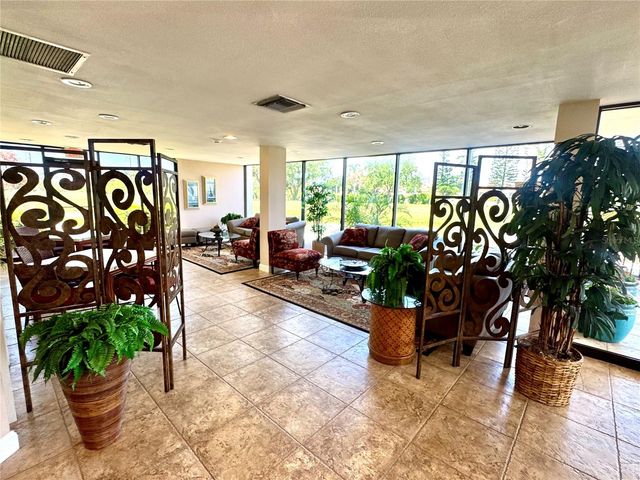 5700 ESCONDIDA BOULEVARD S 403, St Petersburg, FL 33715