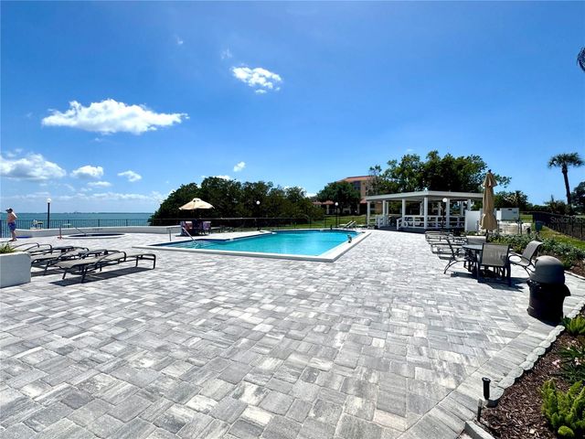 5700 ESCONDIDA BOULEVARD S 403, St Petersburg, FL 33715