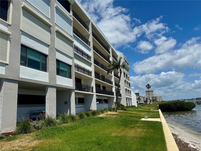 5700 ESCONDIDA BOULEVARD S 403, St Petersburg, FL 33715