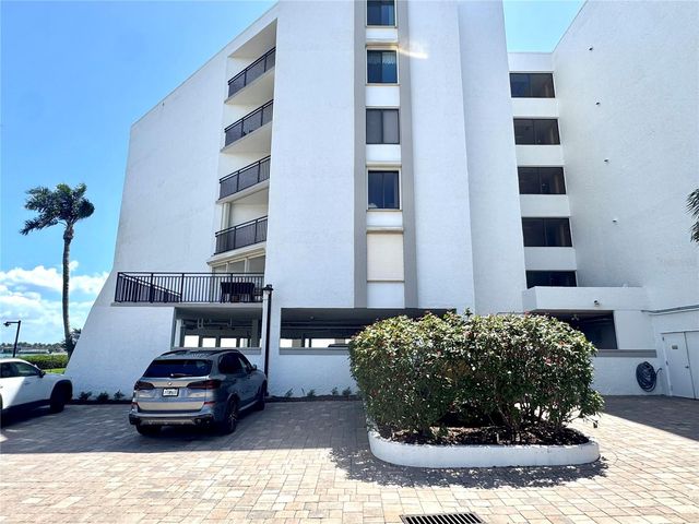 5700 ESCONDIDA BOULEVARD S 403, St Petersburg, FL 33715