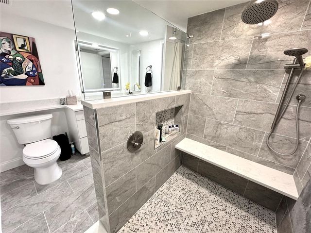 5700 ESCONDIDA BOULEVARD S 403, St Petersburg, FL 33715