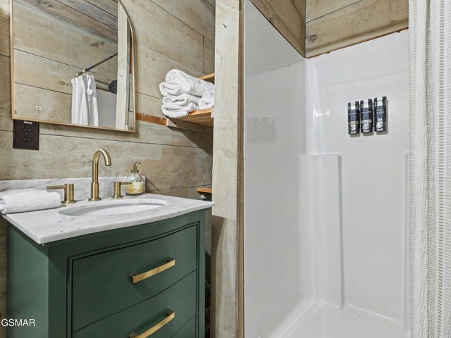 4465 Ball Hollow Road, Cosby, TN 37722