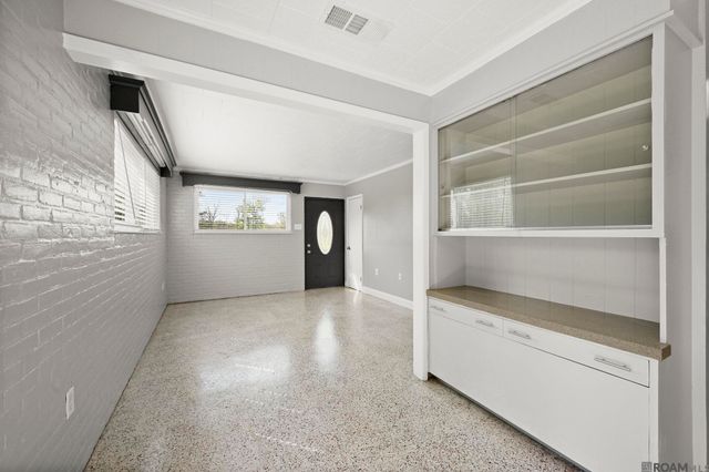 10212 Gurney Rd, Central, LA 70714