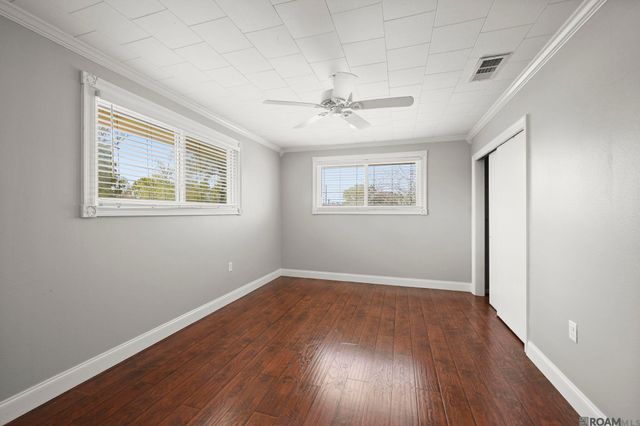 10212 Gurney Rd, Central, LA 70714