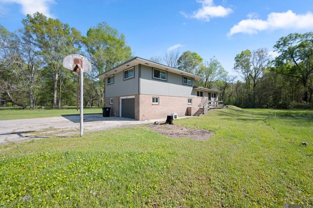 10212 Gurney Rd, Central, LA 70714