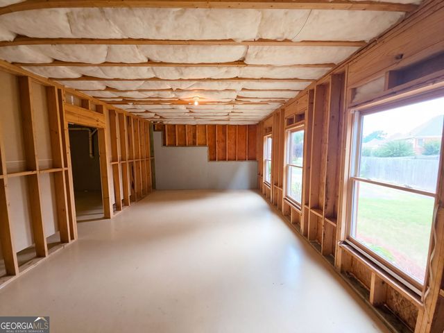 809 Arbor Way, Loganville, GA 30052