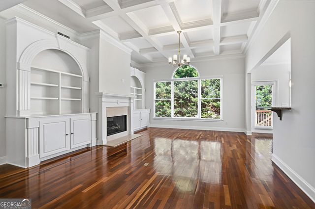 809 Arbor Way, Loganville, GA 30052