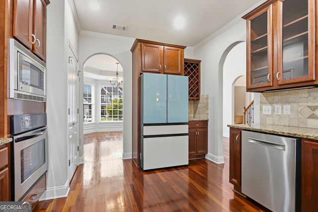 809 Arbor Way, Loganville, GA 30052