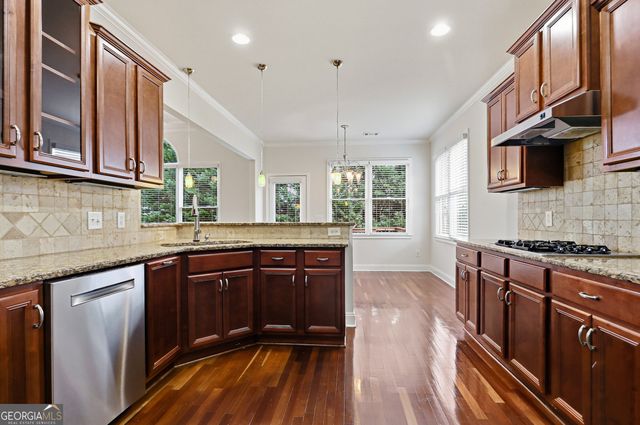 809 Arbor Way, Loganville, GA 30052