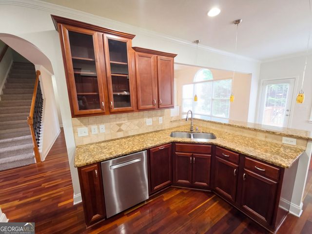 809 Arbor Way, Loganville, GA 30052