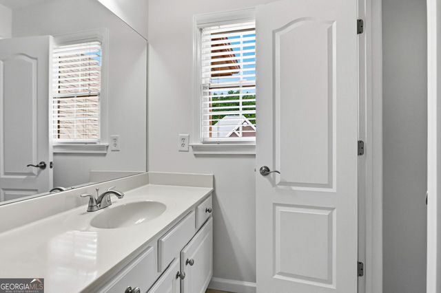 809 Arbor Way, Loganville, GA 30052