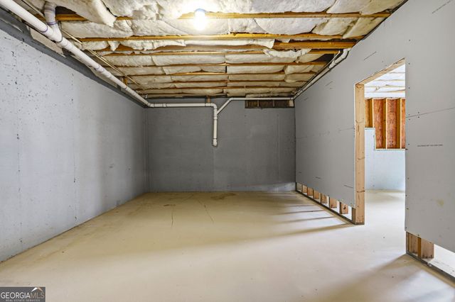 809 Arbor Way, Loganville, GA 30052