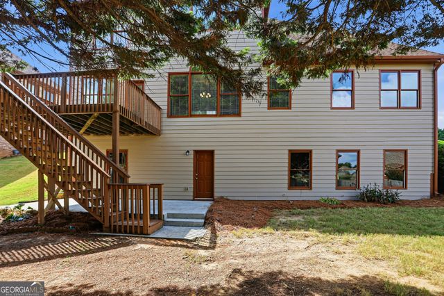 809 Arbor Way, Loganville, GA 30052