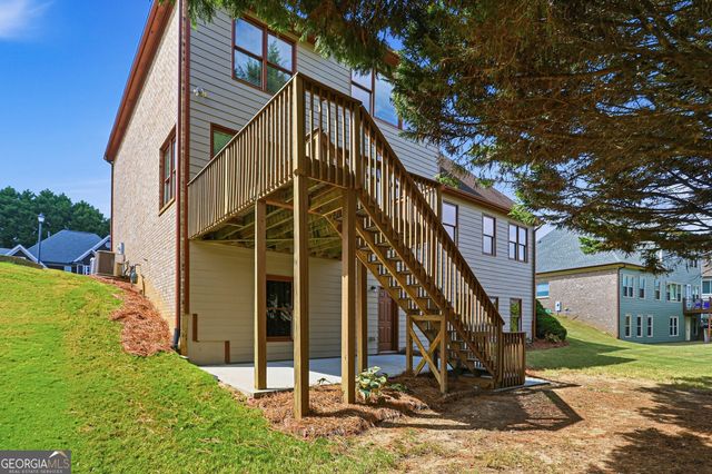 809 Arbor Way, Loganville, GA 30052