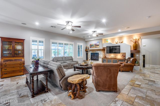 28455 N 67TH Drive, Peoria, AZ 85383