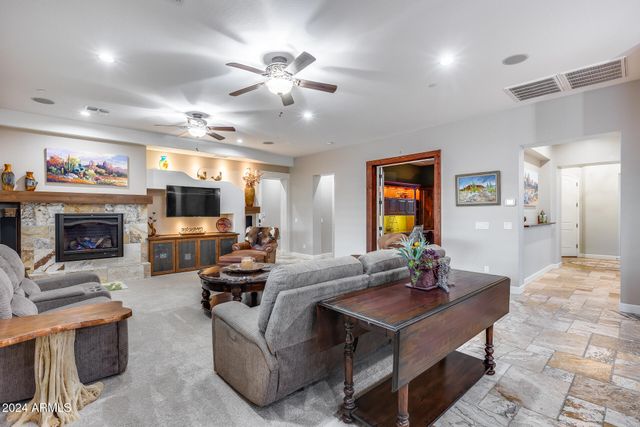 28455 N 67TH Drive, Peoria, AZ 85383