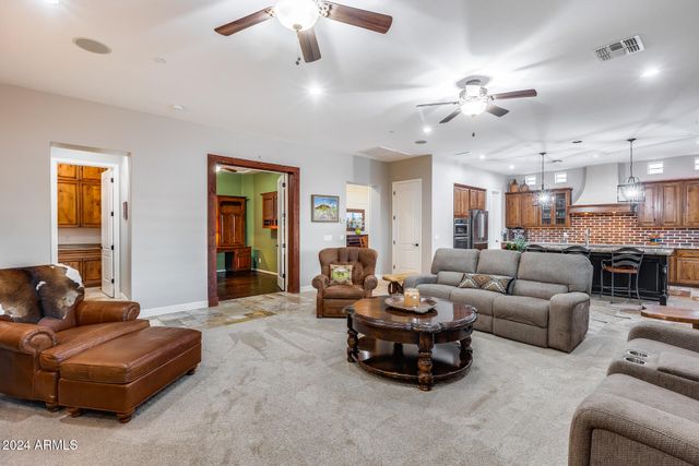 28455 N 67TH Drive, Peoria, AZ 85383