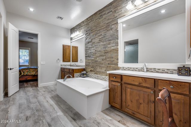 28455 N 67TH Drive, Peoria, AZ 85383