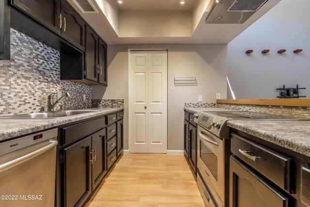 1200 E River Rd Unit C39, Tucson, AZ 85718