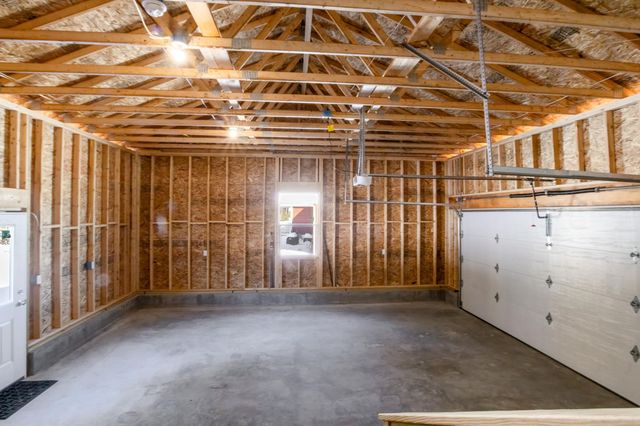 79 Diamondback Drive, Rochester, NH 03867