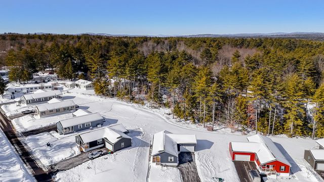 79 Diamondback Drive, Rochester, NH 03867