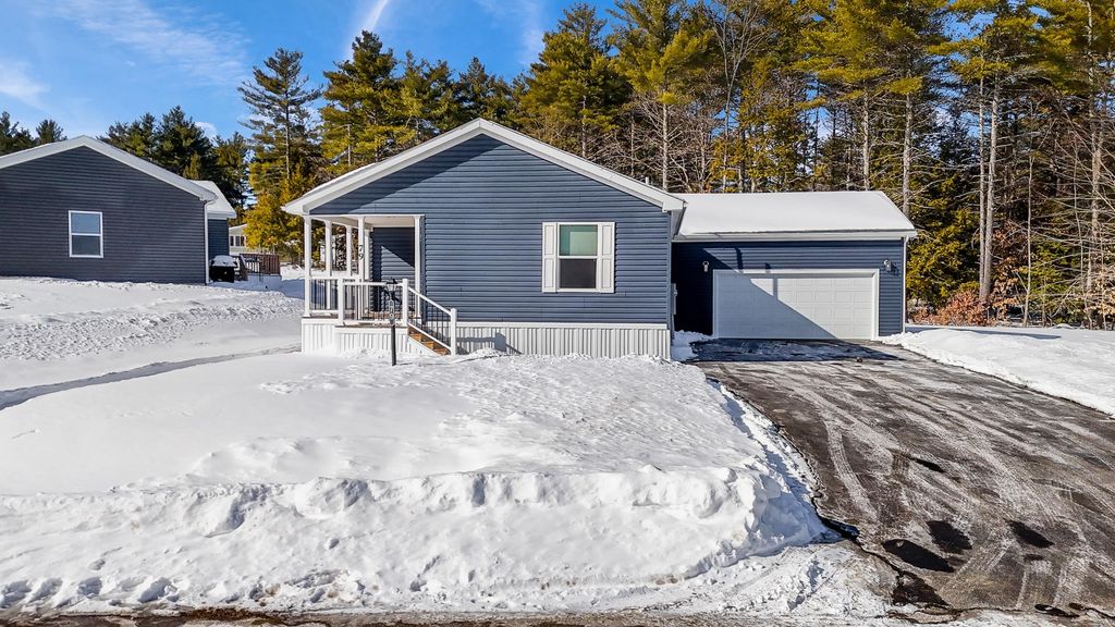 79 Diamondback Drive, Rochester, NH 03867