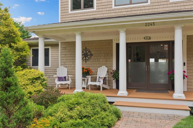 2245 Little Peconic Bay Lane, Southold, NY 11971