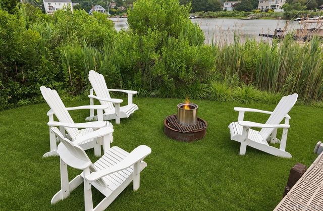 2245 Little Peconic Bay Lane, Southold, NY 11971
