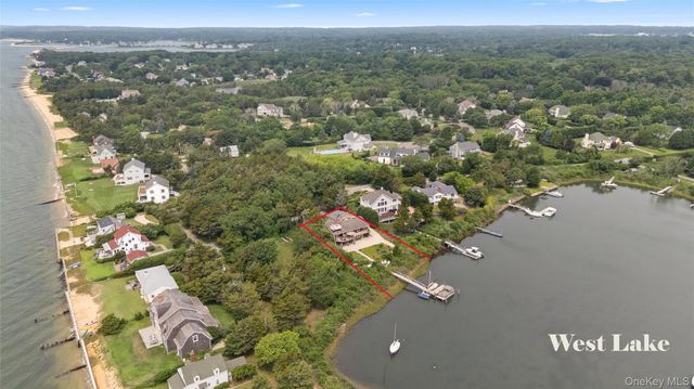 2245 Little Peconic Bay Lane, Southold, NY 11971