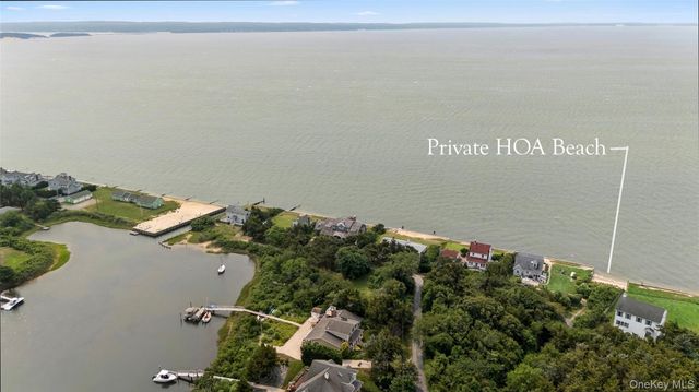 2245 Little Peconic Bay Lane, Southold, NY 11971