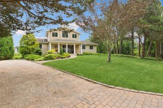 2245 Little Peconic Bay Lane, Southold, NY 11971