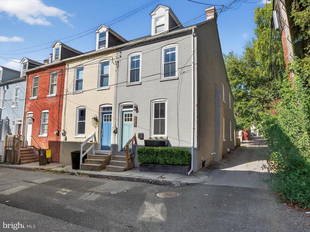 441 CHAMBERS ST, Lancaster, PA 17603