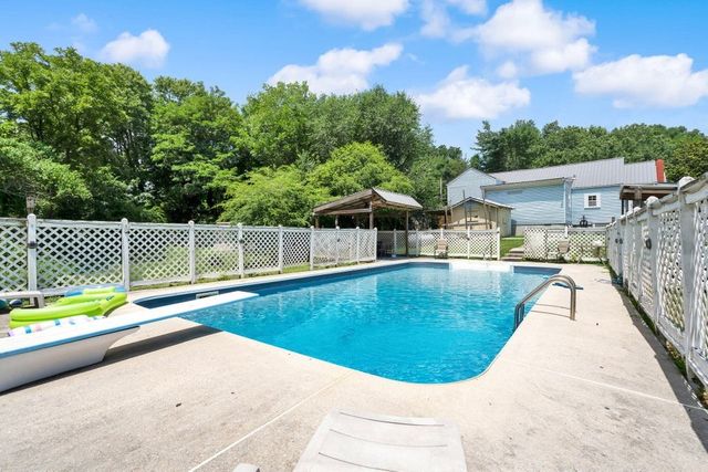 1320 Benton Pike, NE, Cleveland, TN 37311