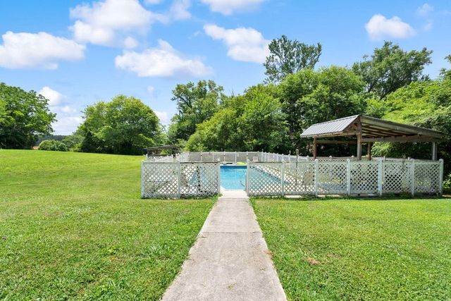 1320 Benton Pike, NE, Cleveland, TN 37311