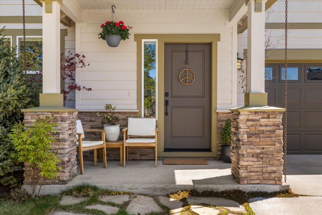 61134 Montrose Pass Street, Bend, OR 97702