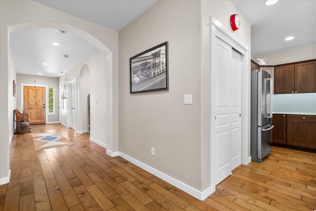 61134 Montrose Pass Street, Bend, OR 97702