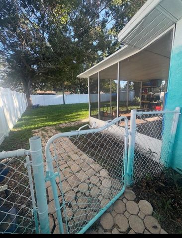 3004 OAKLAWN AVENUE B, Largo, FL 33771