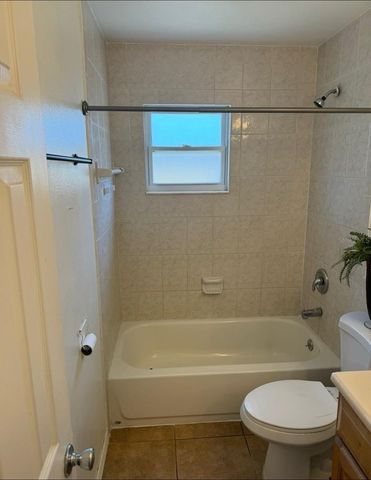 3004 OAKLAWN AVENUE B, Largo, FL 33771