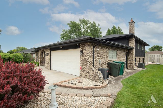 7737 Cashew Drive, Orland Park, IL 60462