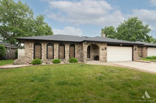 7737 Cashew Drive, Orland Park, IL 60462