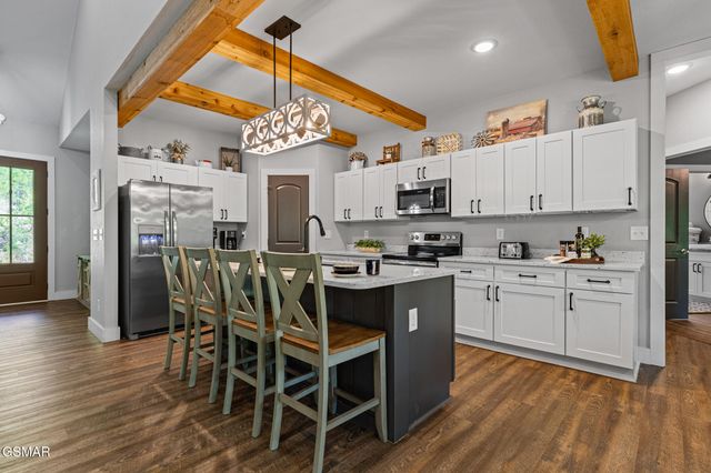 3487 Summit Trails Drive, Sevierville, TN 37862