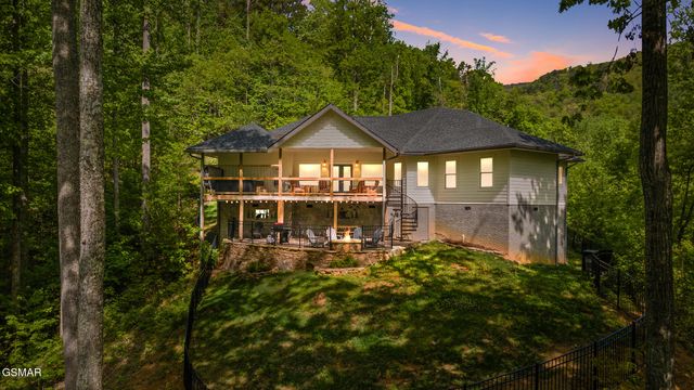 3487 Summit Trails Drive, Sevierville, TN 37862