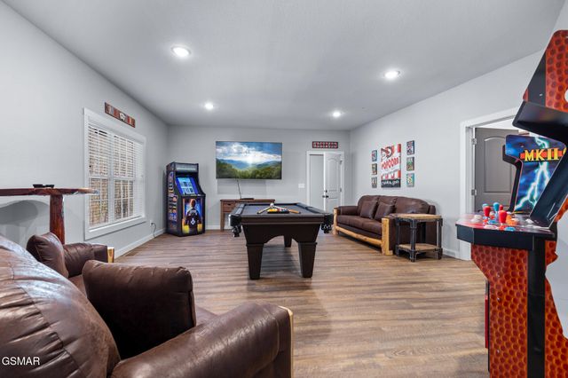 3487 Summit Trails Drive, Sevierville, TN 37862