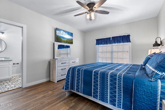 3487 Summit Trails Drive, Sevierville, TN 37862