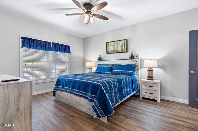 3487 Summit Trails Drive, Sevierville, TN 37862