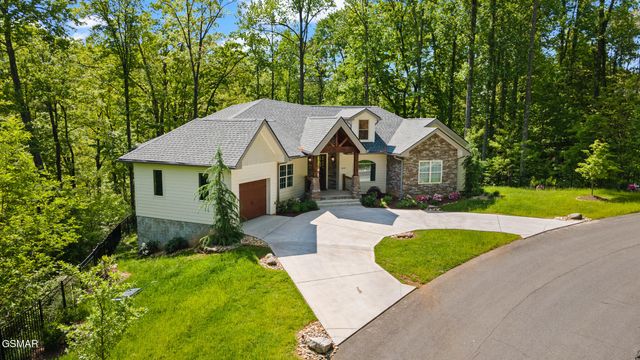 3487 Summit Trails Drive, Sevierville, TN 37862